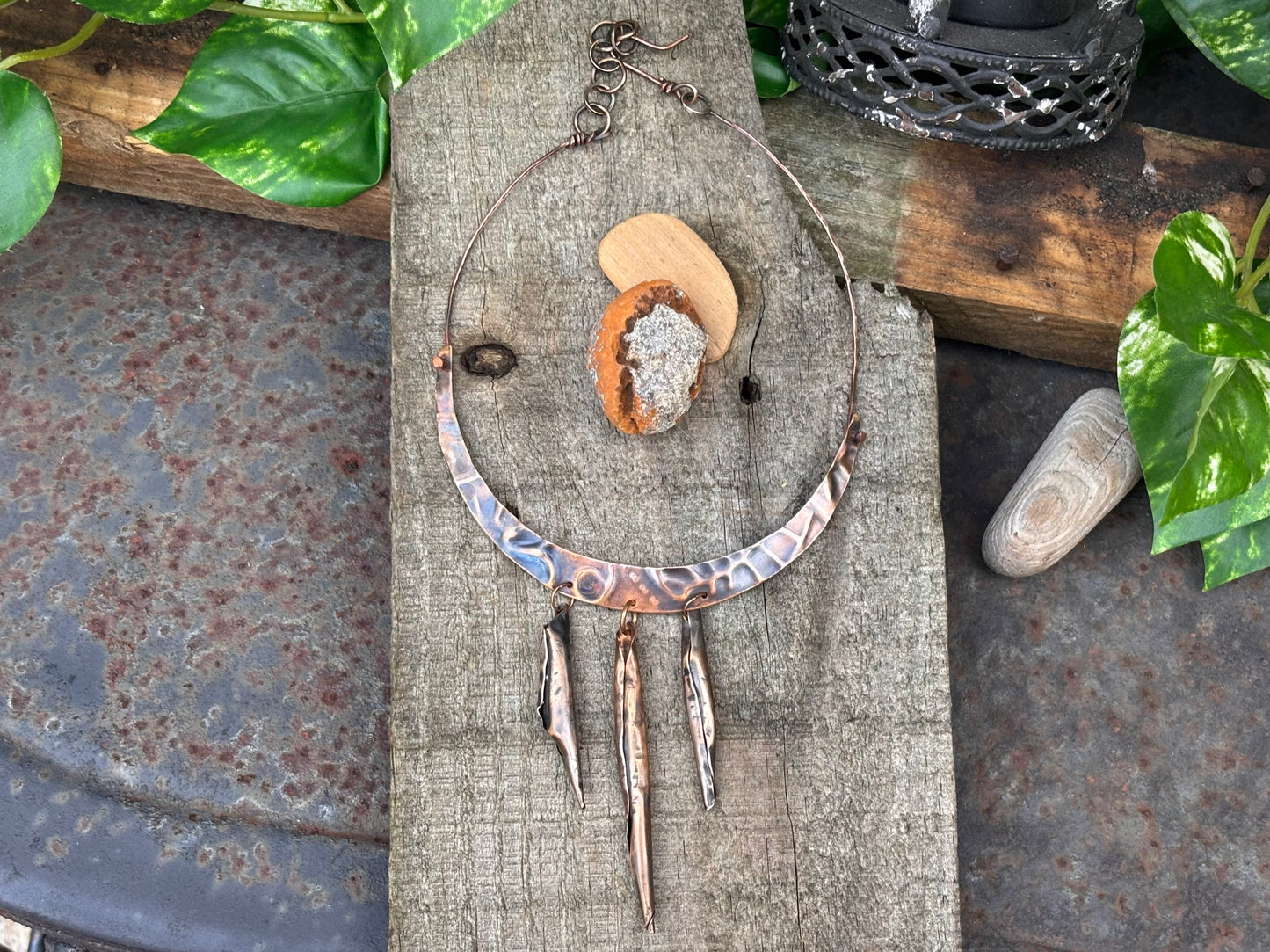 Bronze Pod Choker Necklace