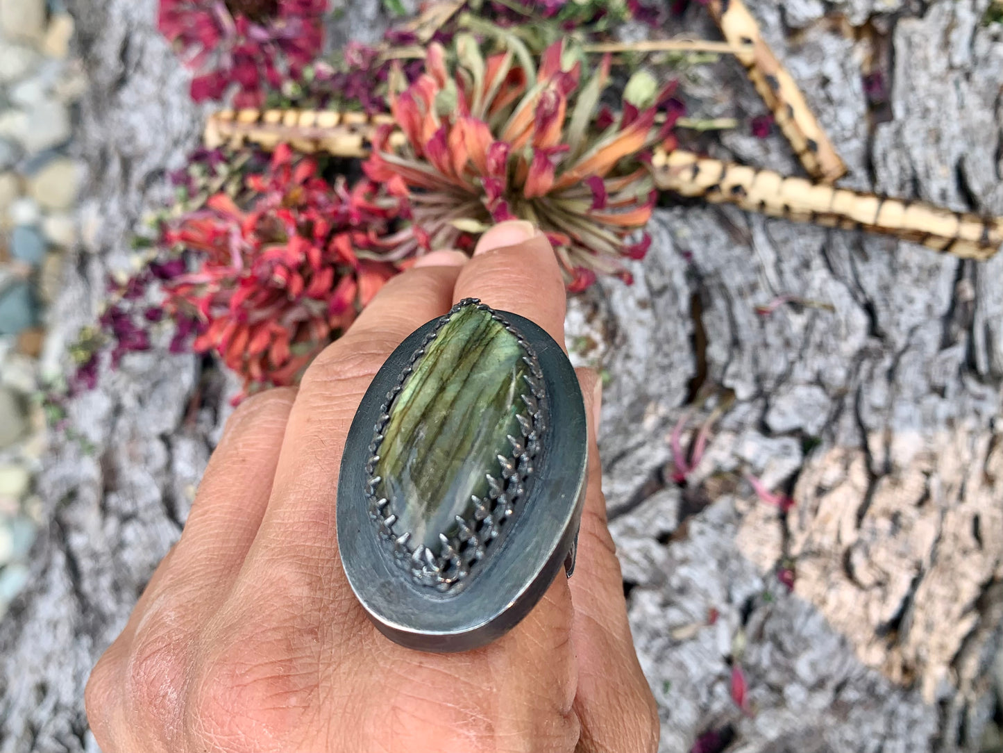 Sterling Silver Labradorite Hollow Form Adjustable Ring (2)