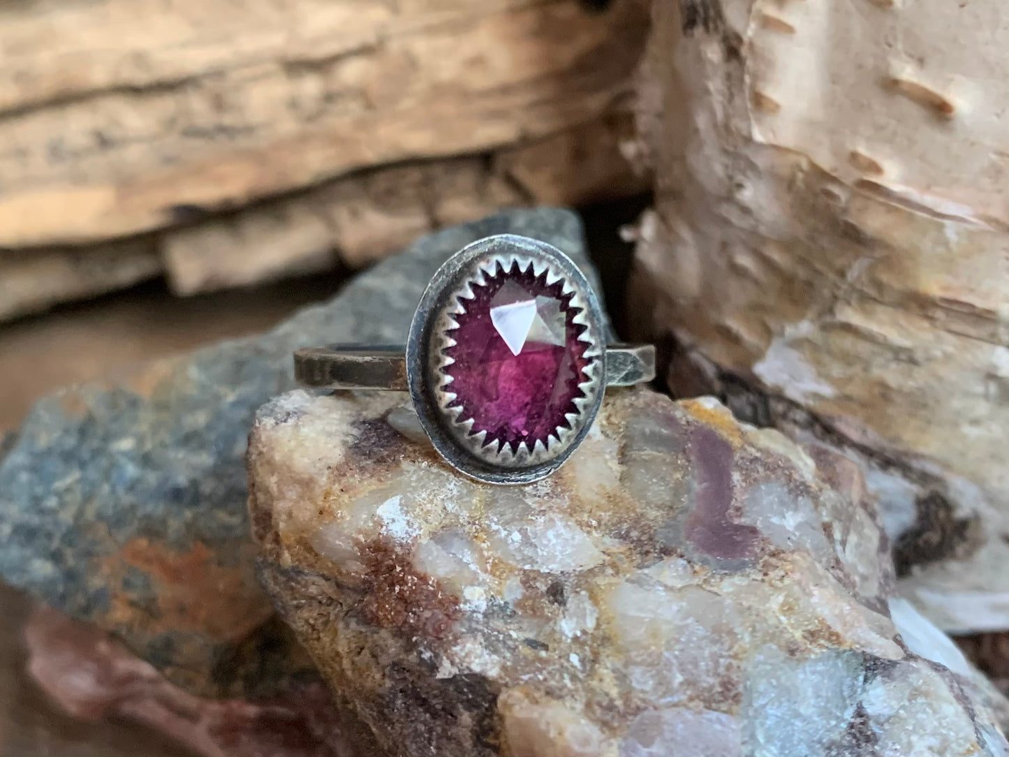 Sterling Silver Rose Cut Rhodolite Garnet Stacker Ring (Sz. 6.5)