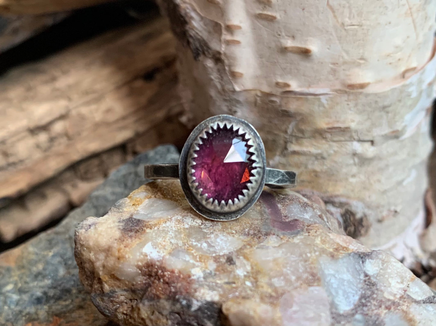 Sterling Silver Rose Cut Rhodolite Garnet Stacker Ring (Sz. 6.5)